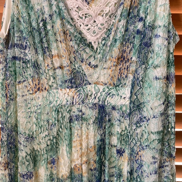 REBA sleeveless Dress! - Picture 4 of 6
